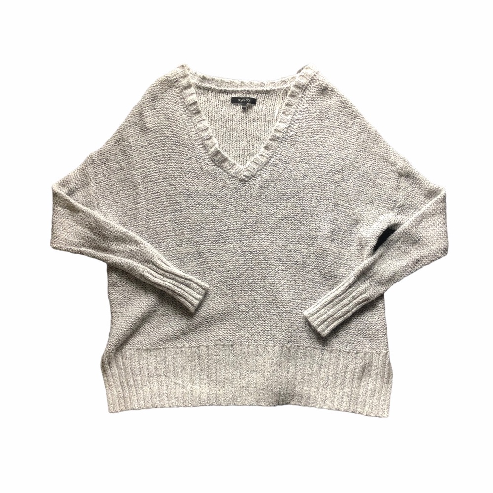 RW&CO Light Grey Knit Sweater